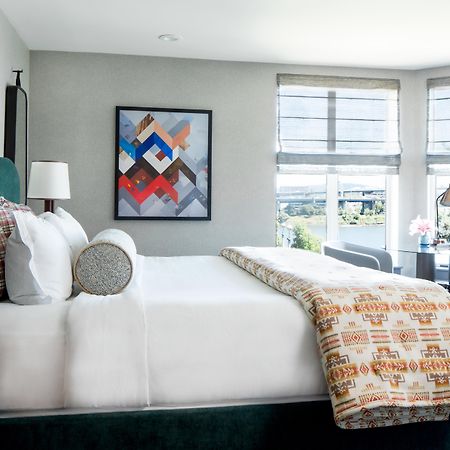 Kimpton Riverplace Hotel By Ihg Portland Buitenkant foto