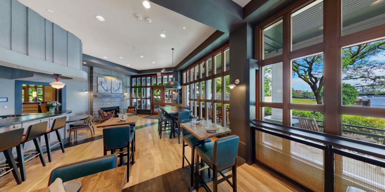 Kimpton Riverplace Hotel By Ihg Portland Buitenkant foto